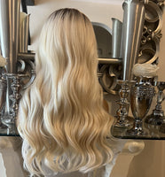 London - Bodywave Dark Root Blonde BEAUTIFUL BLONDE Curl